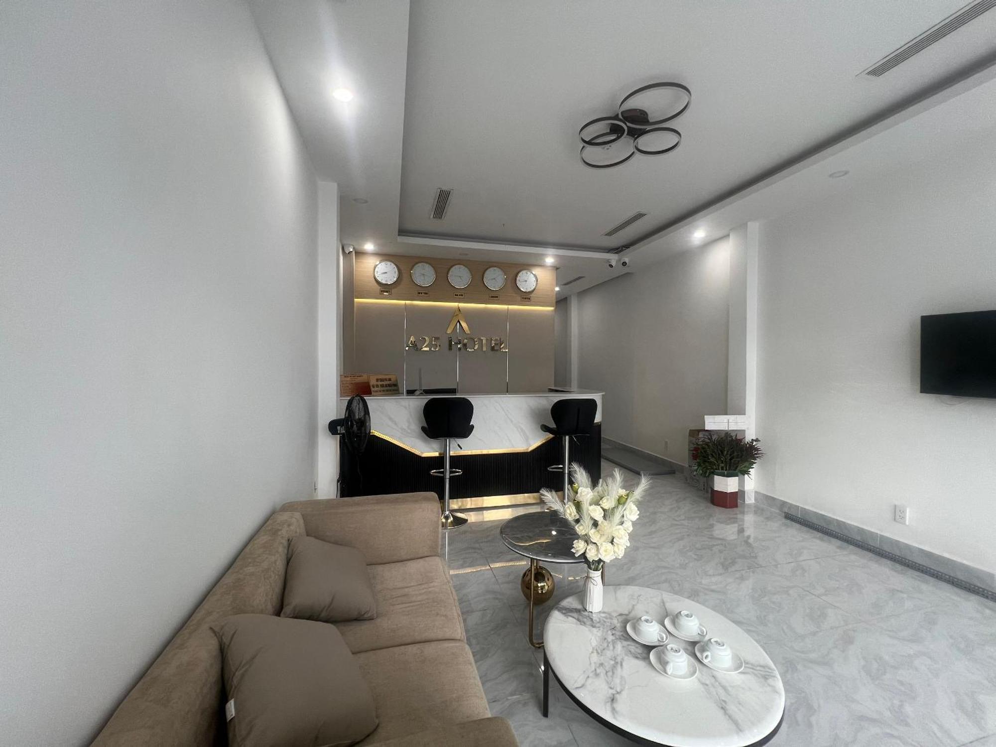 A25 Hotel - 14 Ho Huan Nghiep Хошимин Екстериор снимка